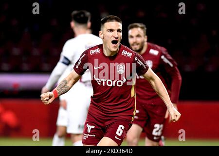 Daniel Graovac, feiert, nachdem er zum ersten Mal im Spiel CFR Cluj gegen FC Rapid, Rumänische Liga 1, Dr. Constantin Radulescu Stadium, Cluj-Napoca, Rumänien, 20. Februar 2022 (Foto: Flaviu Buboi/NurPhoto) Stockfoto