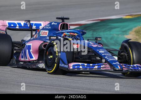 14 Fernando Alonso, BTW Alpine F1 Team, A522, Aktion während der Formel 1 Wintertests auf dem Circuit de Barcelona - Catalunya am 23. Februar 2022 in Barcelona, Spanien. (Foto von Xavier Bonilla/NurPhoto) Stockfoto