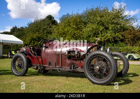 1929 Amilcar Riley ‘TS 8179’ auf der Race Day Airshow in Shuttleworth am 2.. Oktober 2022 zu sehen Stockfoto