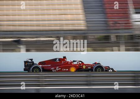 55 Carlos Sainz, Scuderia Ferrari, F1-75, Aktion während der Formel 1 Wintertests auf dem Circuit de Barcelona - Catalunya am 24. Februar 2022 in Barcelona, Spanien. (Foto von Xavier Bonilla/NurPhoto) Stockfoto