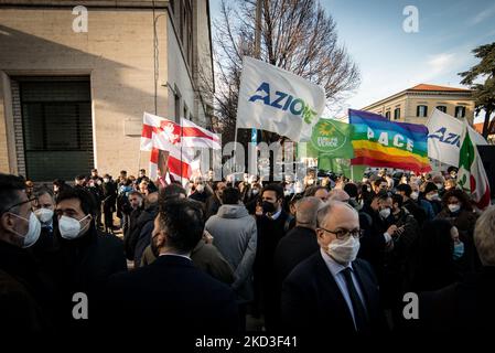 Roberto Gualtieri, Bürgermeister von Rom, spricht während einer Protestveranstaltung vor der russischen Botschaft in Rom, Italien, am 24. Februar 2022. Russische Truppen starteten am 24. Februar nach wochenlanger intensiver Diplomatie und der Verhängung westlicher Sanktionen gegen Russland zur Verhinderung eines bewaffneten Konflikts in der Ukraine eine große Militäroperation gegen die Ukraine (Foto: Andrea Ronchini/NurPhoto) Stockfoto