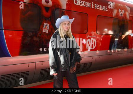 Cristina Musacchio während der Nachrichtenpräsentation des Frecciarossa-Zuges mit Grafiken zum Animationsfilm „Red“ von Disney und Pixar am 25. Februar 2022 im Bahnhof Termini in Rom, Italien (Foto: Gloria Imbrogno/LiveMedia/NurPhoto) Stockfoto