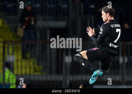 Dusan Vlahovic (FC Juventus) feiert nach einem Tor beim spiel der italienischen Fußballserie A am 26. Februar 2022 im Stadion Carlo Castellani in Empoli, Italien (Foto: Lisa Guglielmi/LiveMedia/NurPhoto) Stockfoto