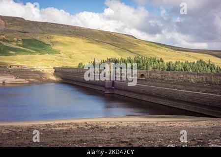 Scar House Reservoir während schwerer Sommertrockenheit Stockfoto