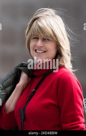 LONDON, GROSSBRITANNIEN, 06. MÄRZ 2022: Die Journalistin und Fernsehmoderatorin Rachel Johnson trifft am 06. März 2022 im BBC Broadcasting House im Zentrum von London in London, England, ein. (Foto von Wiktor Szymanowicz/NurPhoto) Stockfoto