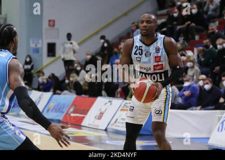 David Cournhooh (Vanoli Cremona) während der italienischen Basketball A Serie Championship Vanoli Basket Cremona gegen GeVi Napoli am 09. März 2022 im Palazzetto dello Sport Mario Radi in Cremona, Italien (Foto von Matteo Casoni/LiveMedia/NurPhoto) Stockfoto