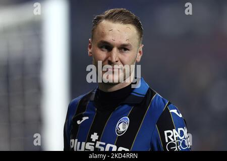 Teun Koopmeiners (Atalanta BC) schaut während des Europa-League-Fußballspiels Atalanta BC gegen Bayer Leverkusen am 10. März 2022 im Gewiss-Stadion in Bergamo, Italien (Foto: Francesco Scaccianoce/LiveMedia/NurPhoto) Stockfoto