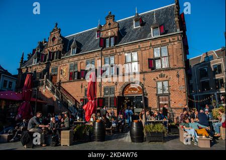 Die Frühlingstemperaturen sind im Land angekommen, die Höchsttemperatur liegt bei 15 Grad Celsius an der Wetterstation in De Bilt. Nijmegen, am 11.. März 2022. (Foto von Romy Arroyo Fernandez/NurPhoto) Stockfoto