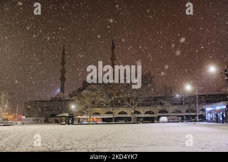 Schneeszenen in Istanbul am 12. März 2022. (Foto von Umit Turhan Coskun/NurPhoto) Stockfoto