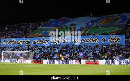 Träger des La Liga-Spiels zwischen Getafe CF und Valencia im Coliseum Alfonso Perez-Stadion in Madrid, Spanien. (Foto von DAX Images/NurPhoto) Stockfoto