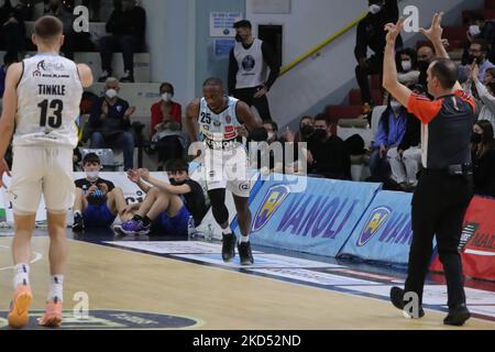 David Cournhooh (Vanoli Cremona) während der italienischen Basketball A Serie Championship Vanoli Basket Cremona gegen UNAHOTELS Reggio Emilia am 13. März 2022 im PalaRadi in Cremona, Italien (Foto von Matteo Casoni/LiveMedia/NurPhoto) Stockfoto