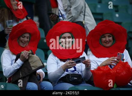 England-Fans beim Guinness Six Nations-Spiel zwischen England und Irland, im Twickenham Stadium am 12.. März 2022 in London, England (Foto by Action Foto Sport/NurPhoto) Stockfoto