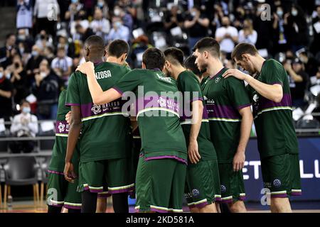 Die Spieler von Malaga während des Spiels U-BT Cluj-Napoca gegen Unicaja Baloncesto Malaga umstritten in BT Arena aus Cluj-Napoca, 8. März 2022 (Foto von Flaviu Buboi/NurPhoto) Stockfoto