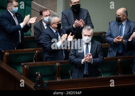 Minister Piotr Glinski während der Sitzung des Sejm (Unterhauses des polnischen Parlaments) 50. am 8. März 2022 in Warschau, Polen (Foto: Mateusz Wlodarczyk/NurPhoto) Stockfoto