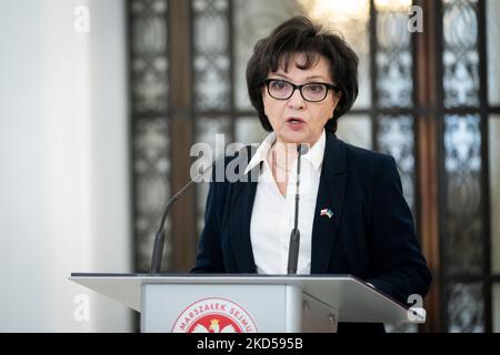 Marschall des Sejm Elzbieta Witek während der Sitzung des Sejm (Unterhauses des polnischen Parlaments) 50. am 8. März 2022 in Warschau, Polen (Foto: Mateusz Wlodarczyk/NurPhoto) Stockfoto