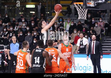 Milos Teodosic (Segafredo Virtus Bologna) während des Eurocup-Turniermatches Segafredo Virtus Bologna gegen. Cedevita Olimpija Ljubljana in der Segafredo Arena - Bologna, 16. März 2022 (Foto: Michele Nucci/LiveMedia/NurPhoto) Stockfoto