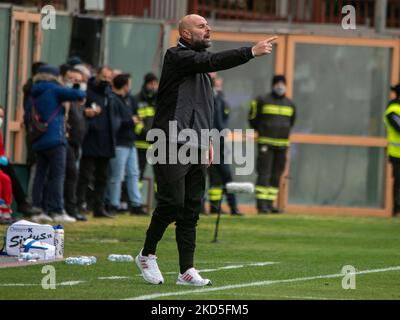 Stellone Roberto Trainer Reggina beim Spiel Reggina 1914 gegen Cosenza Calcio in der italienischen Fußball-Serie B am 19. März 2022 im Stadio Oreste Granillo in Reggio Calabria, Italien (Foto: Valentina Giannettoni/LiveMedia/NurPhoto) Stockfoto