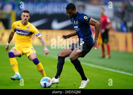 Denzel Dumfries (FC Inter) während der italienischen Meisterschaft Serie A Fußballspiel zwischen dem FC Internazionale und ACF Fiorentina am 19. März 2022 im Giuseppe Meazza Stadion in Mailand. (Foto von Luca Rossini/NurPhoto) Stockfoto