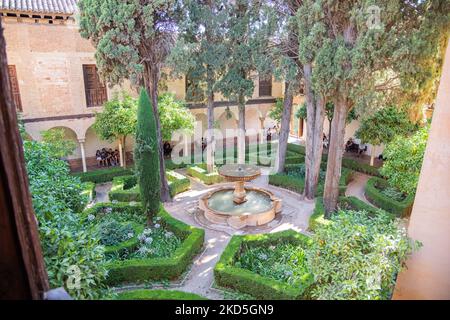 Lindaraja Courtyard im Alhambra Palace Complex in Granada, Spanien Stockfoto