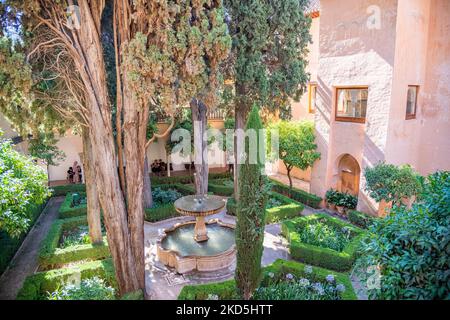 Lindaraja Courtyard im Alhambra Palace Complex in Granada, Spanien Stockfoto