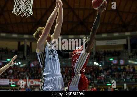 Richard Davis Jr. Corey (Allianz Pallacanestro Trieste) während der italienischen Basketball A Serie Championship Allianz Pallacanestro Trieste vs Fortitudo Bologna am 20. März 2022 im Allianz Dome in Triest, Italien (Foto: Luca Tedeschi/LiveMedia/NurPhoto) Stockfoto