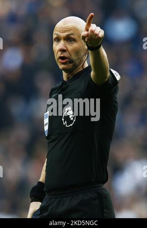 Schiedsrichter Anthony Taylor während der Premier League zwischen Tottenham Hotspur und West Ham United am 07.. März 2022 im Tottenham Hotspur-Stadion in London, England (Foto by Action Foto Sport/NurPhoto) Stockfoto