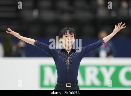 Yuma Kagiyama aus Japan während des Mens Short Program, in der Sud de France Arena, Montpellier, Frankreich, am 24. März 2022. (Foto von Ulrik Pedersen/NurPhoto) Stockfoto