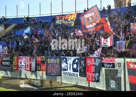 Arena Garibaldi, Pisa, Italien, 05. November 2022, Fans von Cosenza beim Spiel AC Pisa gegen Cosenza Calcio - Italienischer Fußball Serie B Stockfoto