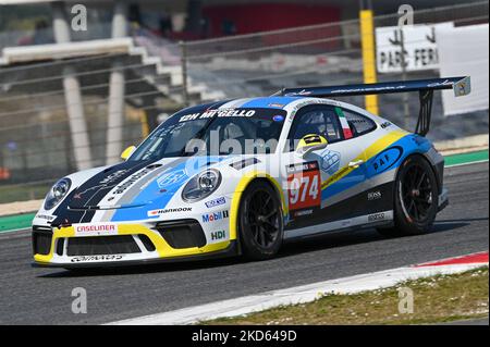 991 974 EBIMOTORS -ITA- Porsche 911 GT3 Cup (991 Gen II) während des Endurance Hankook 12h von Mugello 2022 am 26. März 2022 auf dem Mugello Circuit in Scarperia, Italien (Foto: Alessio Marini/LiveMedia/NurPhoto) Stockfoto