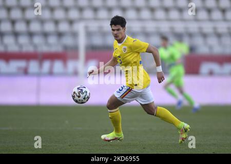 TUDOR Telcean von Rumänien im Einsatz beim internationalen Freundschaftsspiel zwischen Rumänien U21 und Finnland U21 im Stadion Arcul de Triumph am 25. März 2022 in Bukarest, Rumänien. (Foto von Alex Nicodim/NurPhoto) Stockfoto