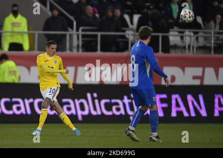 Alexandru Cimpanu in Aktion beim internationalen Freundschaftsspiel zwischen Rumänien U21 und Finnland U21 im Stadion Arcul de Triumph am 25. März 2022 in Bukarest, Rumänien. (Foto von Alex Nicodim/NurPhoto) Stockfoto