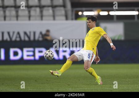 TUDOR Telcean im Einsatz beim internationalen Freundschaftsspiel zwischen Rumänien U21 und Finnland U21 im Stadion Arcul de Triumph am 25. März 2022 in Bukarest, Rumänien. (Foto von Alex Nicodim/NurPhoto) Stockfoto