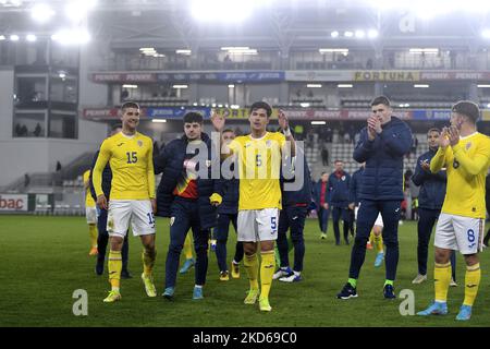 Daniel Birligea, Tudor Telcean und Dragos Albu im Einsatz beim internationalen Freundschaftsspiel zwischen Rumänien U21 und Finnland U21 im Stadion Arcul de Triumph am 25. März 2022 in Bukarest, Rumänien. (Foto von Alex Nicodim/NurPhoto) Stockfoto