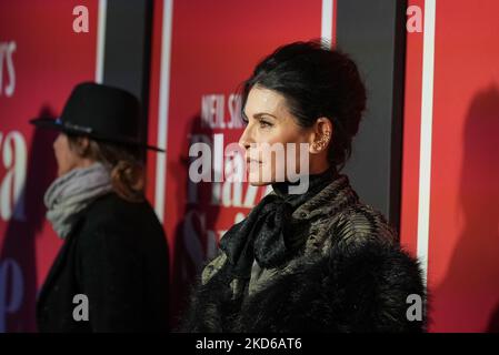 NEW YORK, NEW YORK - 28. MÄRZ: Julianna Margulies und Keith Lieberthal nehmen am 28. März 2022 an der Eröffnungsnacht der 'Plaza Suite' in New York City Teil. (Foto von John Nacion/NurPhoto) Stockfoto