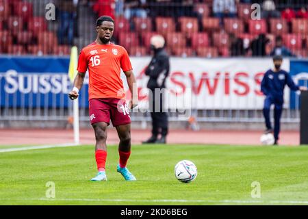 ZÜRICH, SCHWEIZ - 29. MÄRZ: Jordan Lotomba aus der Schweiz im Einsatz beim internationalen Freundschaftsspiel zwischen der Schweiz und dem Kosovo am 29. März 2022 im Stadion Letzigrund in Zürich, Schweiz. (Foto von Vedran Galijas/JustPicturs/LiveMedia/NurPhoto) KEINE VERWENDUNG IN DER SCHWEIZ. Stockfoto