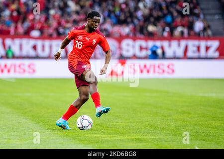ZÜRICH, SCHWEIZ - 29. MÄRZ: Jordan Lotomba aus der Schweiz im Einsatz beim internationalen Freundschaftsspiel zwischen der Schweiz und dem Kosovo am 29. März 2022 im Stadion Letzigrund in Zürich, Schweiz. (Foto von Vedran Galijas/JustPicturs/LiveMedia/NurPhoto) KEINE VERWENDUNG IN DER SCHWEIZ. Stockfoto