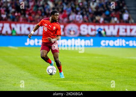 ZÜRICH, SCHWEIZ - 29. MÄRZ: Jordan Lotomba aus der Schweiz im Einsatz beim internationalen Freundschaftsspiel zwischen der Schweiz und dem Kosovo am 29. März 2022 im Stadion Letzigrund in Zürich, Schweiz. (Foto von Vedran Galijas/JustPicturs/LiveMedia/NurPhoto) KEINE VERWENDUNG IN DER SCHWEIZ. Stockfoto
