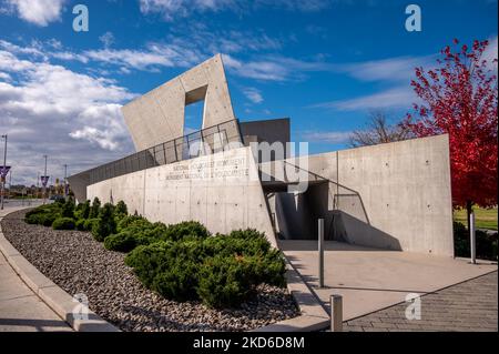 Ottawa, Ontario - 20. Oktober 2022: Das National Holocaust Monument in Ottawa, Ontario im Herbst. Stockfoto