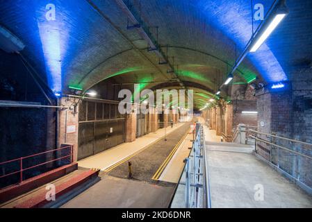 Die Dark Arches wurden zur Unterstützung des Bahnhofs Leeds errichtet Stockfoto