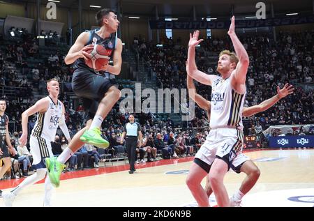 Matteo Spagnolo (Vanoli Korb Cremona) während der Serie A1 italienischen LBA Basketball-Meisterschaft Spiel Kigili Fortitudo Bologna gegen. Vanoli Korb Cremona im Paladozza Sportpalast (Foto von Michele Nucci/LiveMedia/NurPhoto) Stockfoto