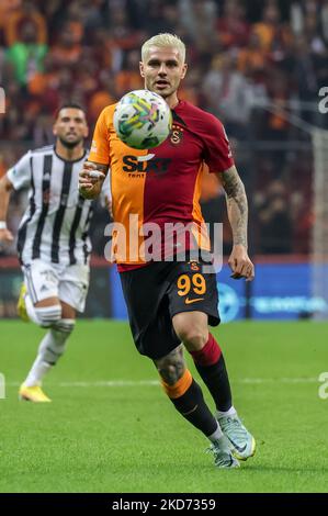 ISTANBUL, TÜRKEI - 5. NOVEMBER: Mauro Icardi von Galatasaray während des türkischen Super Lig-Spiels zwischen Galatasaray und Besiktas im Stadion NEF Stadyumu am 5. November 2022 in Istanbul, Türkei (Foto: Orange Pictures) Stockfoto