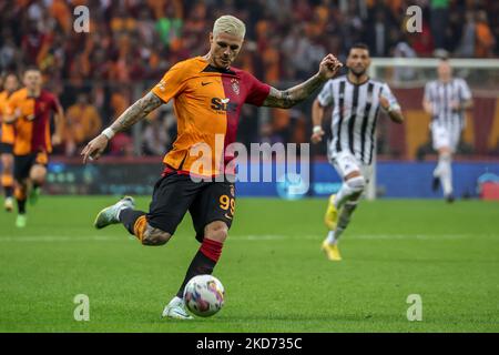 ISTANBUL, TÜRKEI - 5. NOVEMBER: Mauro Icardi von Galatasaray während des türkischen Super Lig-Spiels zwischen Galatasaray und Besiktas im Stadion NEF Stadyumu am 5. November 2022 in Istanbul, Türkei (Foto: Orange Pictures) Stockfoto