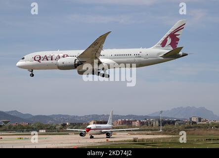 Airbus A310 der spanischen Luftwaffe, der am 08.. April 2022 anlässlich des Besuchs von Präsident Pedro Sanchez am Flughafen El Prat eintraf, um das ukrainische Flüchtlingszentrum in Barcelona zu besuchen. -- (Foto von Urbanandsport/NurPhoto) Stockfoto