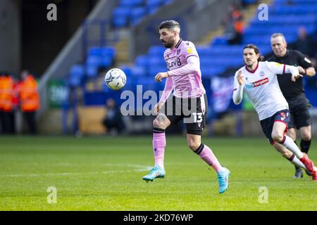 Sheffield Mittwoch Vorwärts Callum Pherson (13)im Besitz des Balls während des Sky Bet League 1 Spiel zwischen Bolton Wanderers und Sheffield Mittwoch im University of Bolton Stadium, Bolton am Samstag, 9.. April 2022. (Foto von Mike Morese/MI News/NurPhoto) Stockfoto