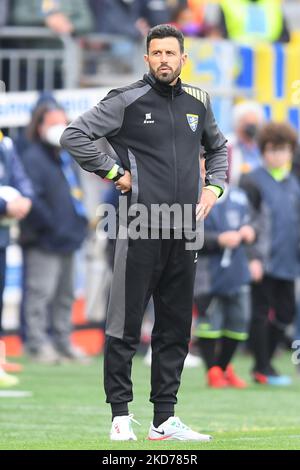 Cheftrainer Fabio Grosso von Frosinone beim italienischen Fußballspiel der Serie B zwischen Frosinone und Cremonese im Stadio Benito Stirpe &#XA; am 9,2022. März in Frosinone Italien (Foto: Claudio Pasquazi/LiveMedia/NurPhoto) Stockfoto