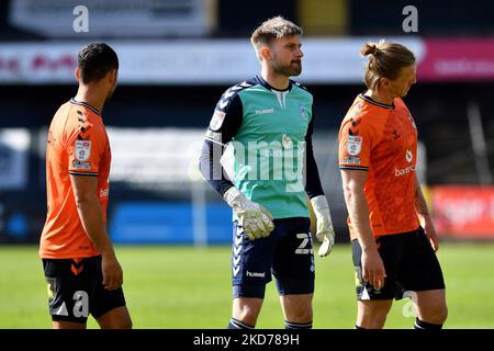 Danny Rogers (Torwart) von Oldham Athletic während des Spiels der Sky Bet League 2 zwischen Port Vale und Oldham Athletic am Samstag, den 9.. April 2022 in Vale Park, Burslem. (Foto von Eddie Garvey/MI News/NurPhoto) Stockfoto