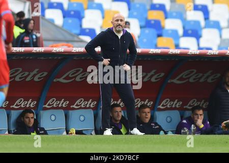 Vincenzo Italiano Cheftrainer von ACF Fiorentina während des Serie-A-Spiels zwischen SSC Napoli und ACF Fiorentina im Stadio Diego Armando Maradona Neapel Italien am 10. April 2022. (Foto von Franco Romano/NurPhoto) Stockfoto