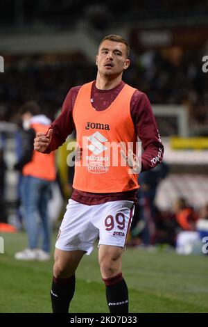 Alessandro Buongiorno beim Fußballspiel der Serie A zwischen dem FC Turin und dem AC Mailand im Stadio Olimpico Grande Torino am 10. April 2022 in Turin, Italien (Foto: Alberto Gandolfo/NurPhoto) Stockfoto