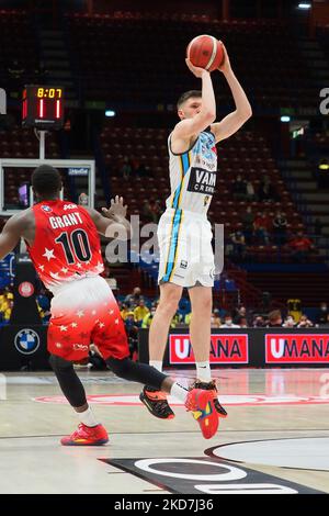 ADAS Juskevicius (Vanoli Cremona) während der italienischen Basketball A Serie Championship AX Armani Exchange Milano vs Vanoli Cremona am 13. April 2022 im Mediolanum Forum in Mailand, Italien (Foto: Savino Paolella/LiveMedia/NurPhoto) Stockfoto