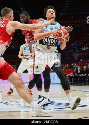 Jamuni McNeace (Vanoli Cremona) während der italienischen Basketball A Serie Championship AX Armani Exchange Milano vs Vanoli Cremona am 13. April 2022 im Mediolanum Forum in Mailand, Italien (Foto: Savino Paolella/LiveMedia/NurPhoto) Stockfoto